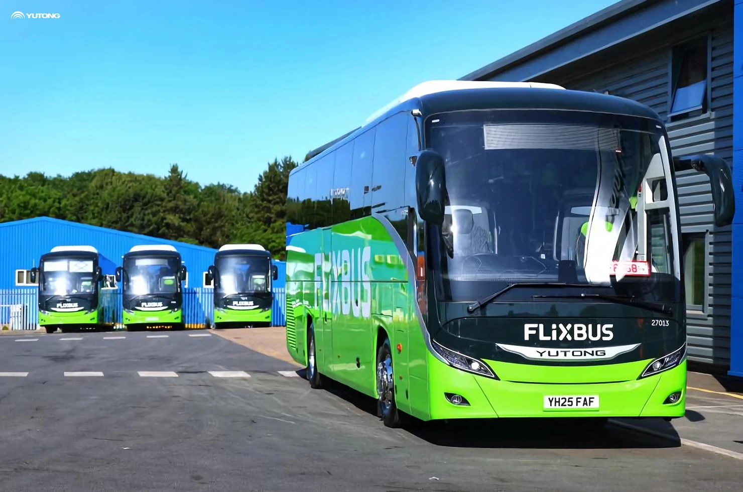 Yutong left-hand drive diesel coach T12 debuts: superior reliability for premium travel Yutong left-hand drive diesel coach T12 debuts: superior reliability for premium travel