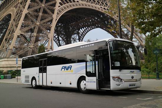 A tour of Paris on Yutong bus A tour of Paris on Yutong bus